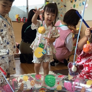 今月のひとコマ（ロジキッズ朝宮　夏祭り！）